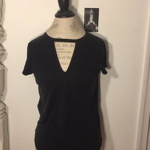 Guess black t-shirt